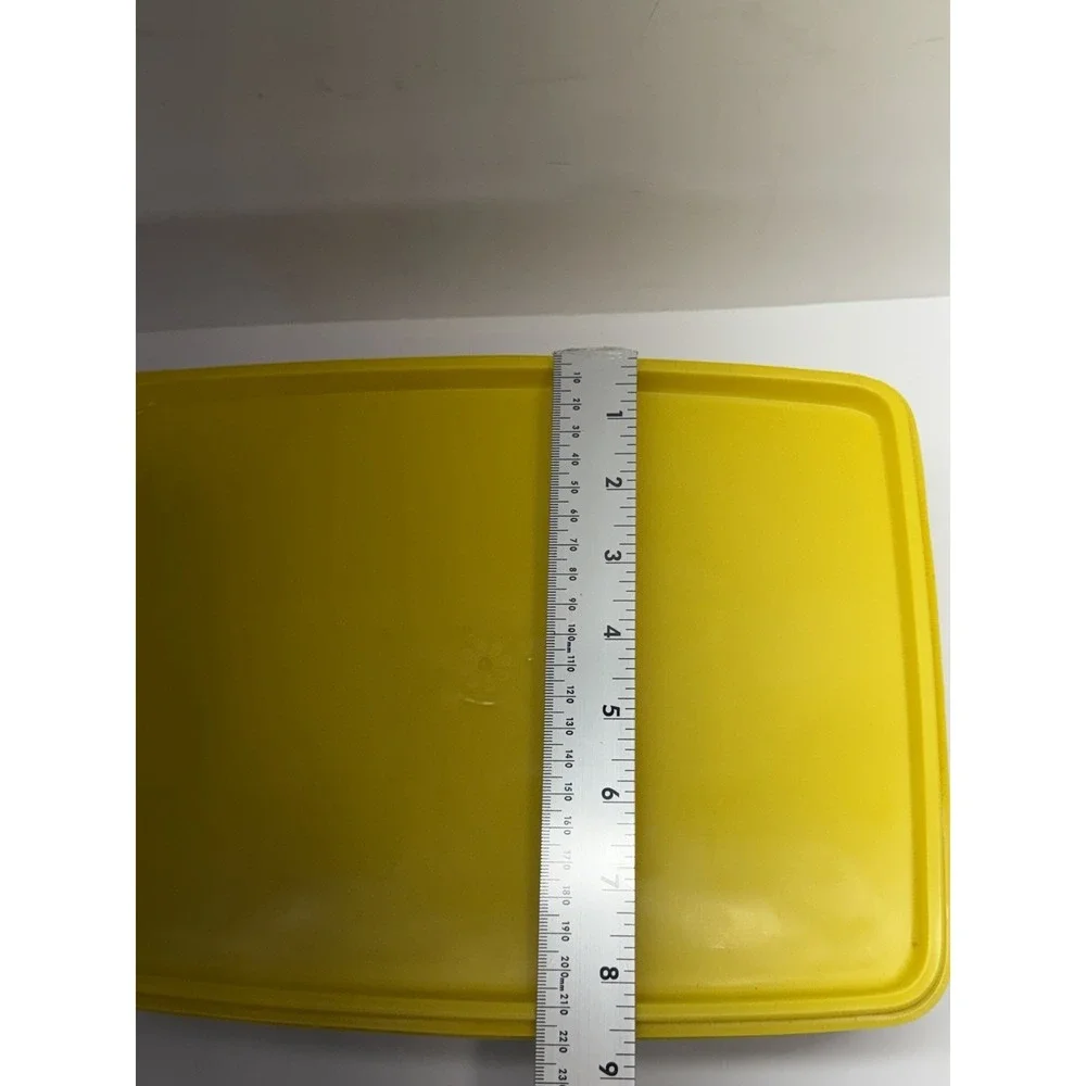 Tupperware product set